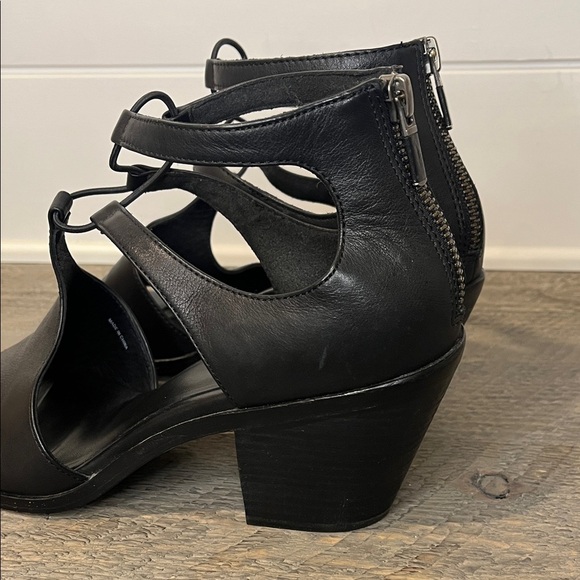 Eileen Fisher Lou Block Black Leather Vero Cucio Sandals - Size 9 - Picture 7 of 10